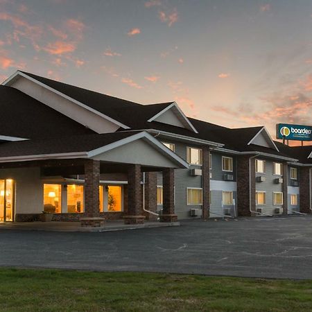 Boarders Inn & Suites By Cobblestone Hotels Superior Exteriör bild