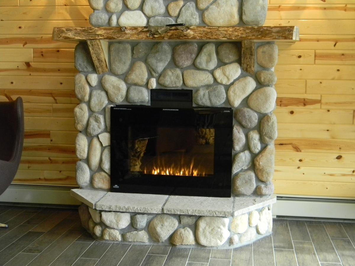 Boarders Inn & Suites By Cobblestone Hotels Superior Exteriör bild