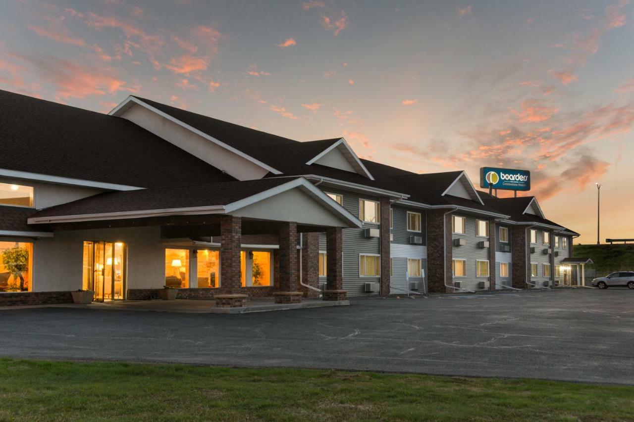 Boarders Inn & Suites By Cobblestone Hotels Superior Exteriör bild