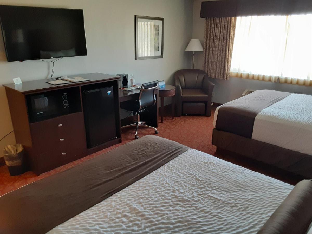 Boarders Inn & Suites By Cobblestone Hotels Superior Exteriör bild
